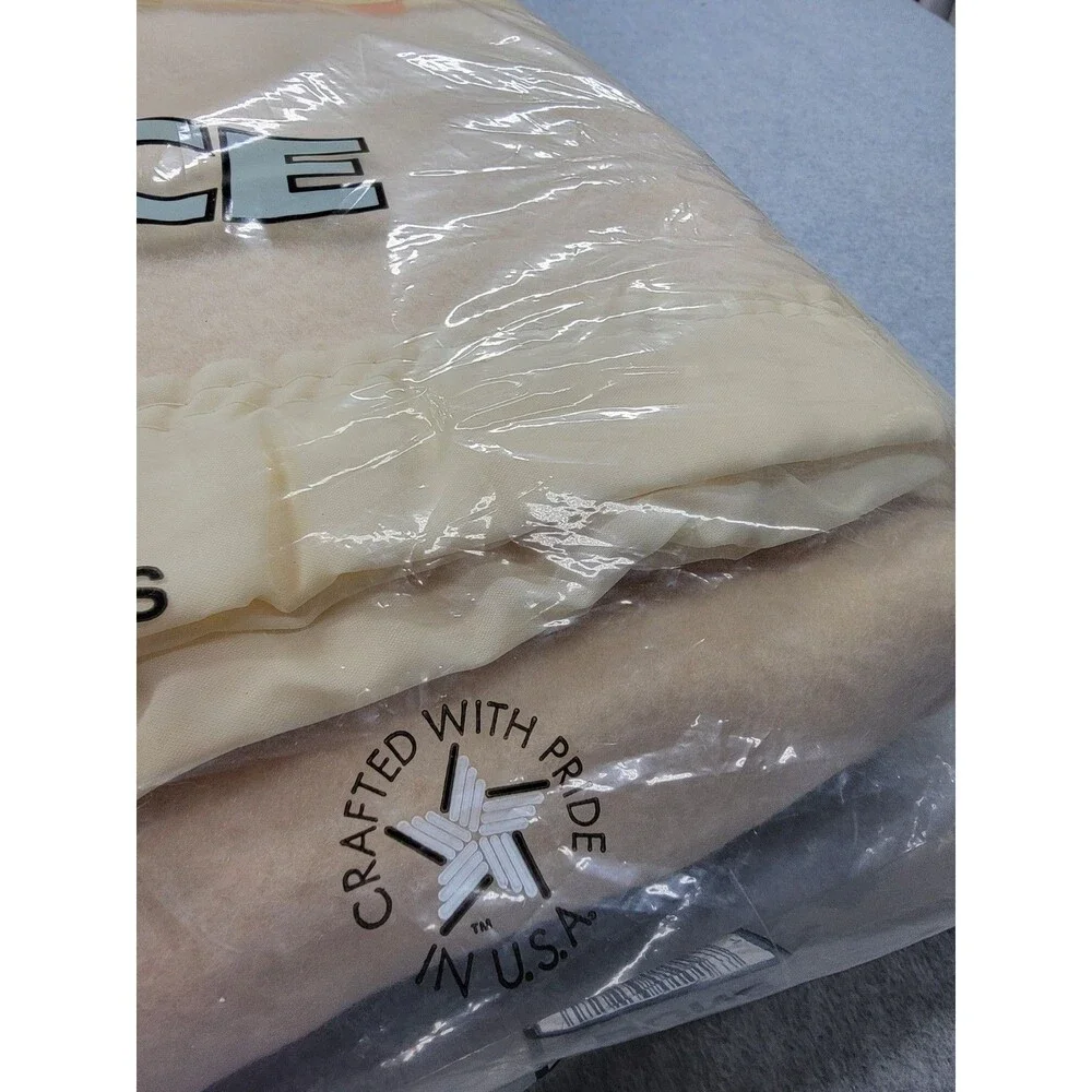 Owen Blankets Caprice Blanket Twin Full Bone‎ Cream Vintage 72x90 Polyester
